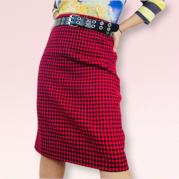 (sold) Vtg union made high waisted plaid tartan skirt - Picture 2 of 4